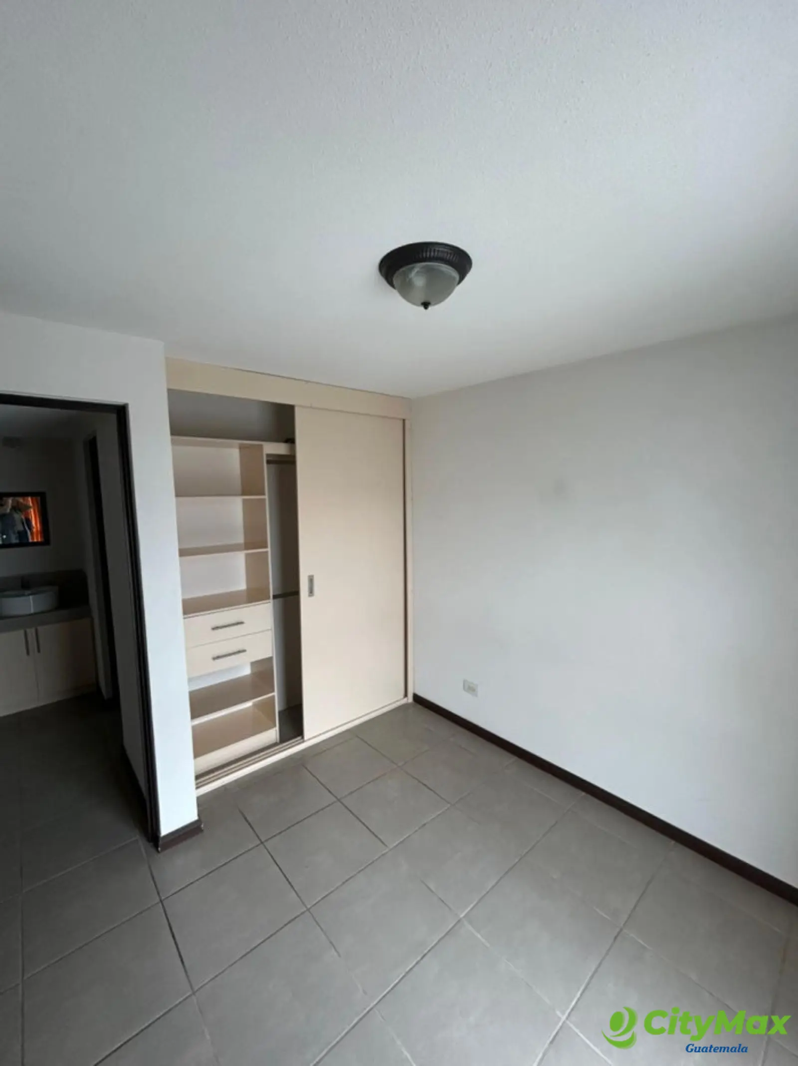 Apartamento de venta en Edificio Akari zona 2 de Mixco - foto 14