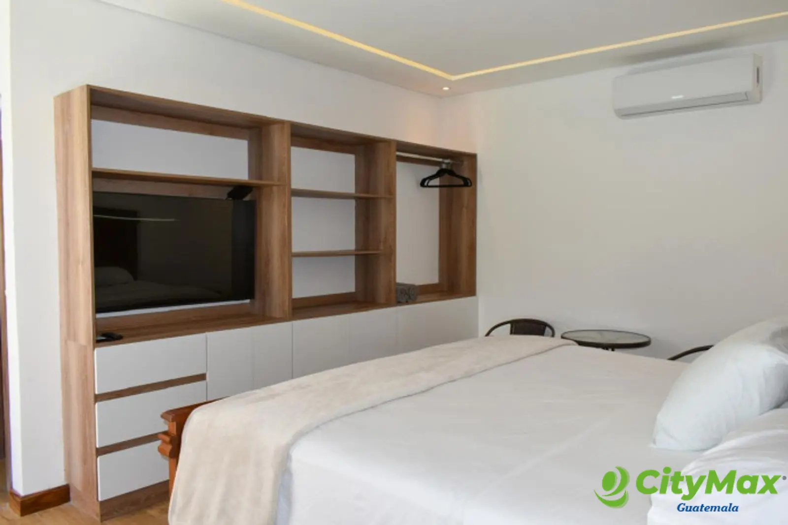 Espectacular casa en Venta en Monterrico - foto 15