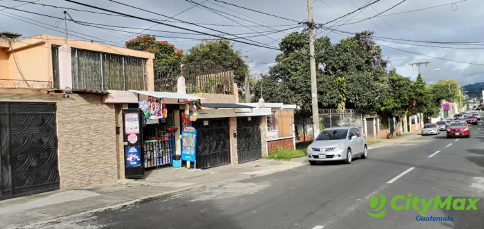 Casa para Inversión-Demolición, en venta en Zona 15 - foto 2