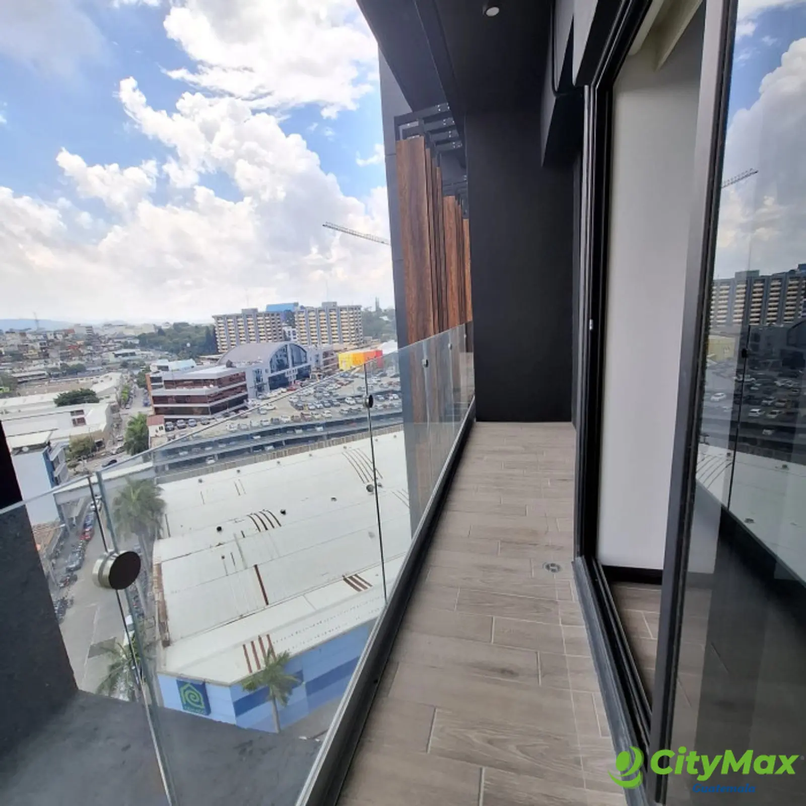 Apartamento en renta en edificio séptimo zona 4 Guate - foto 16