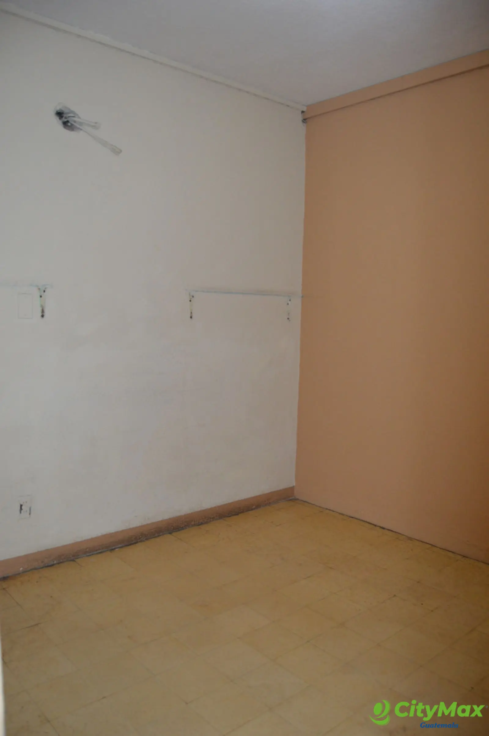 En renta oficina en zona 10 Guatemala!! - foto 10