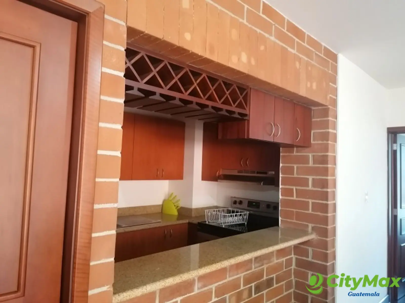 En venta apartamento con muebles rentado en zona 14 - foto 7