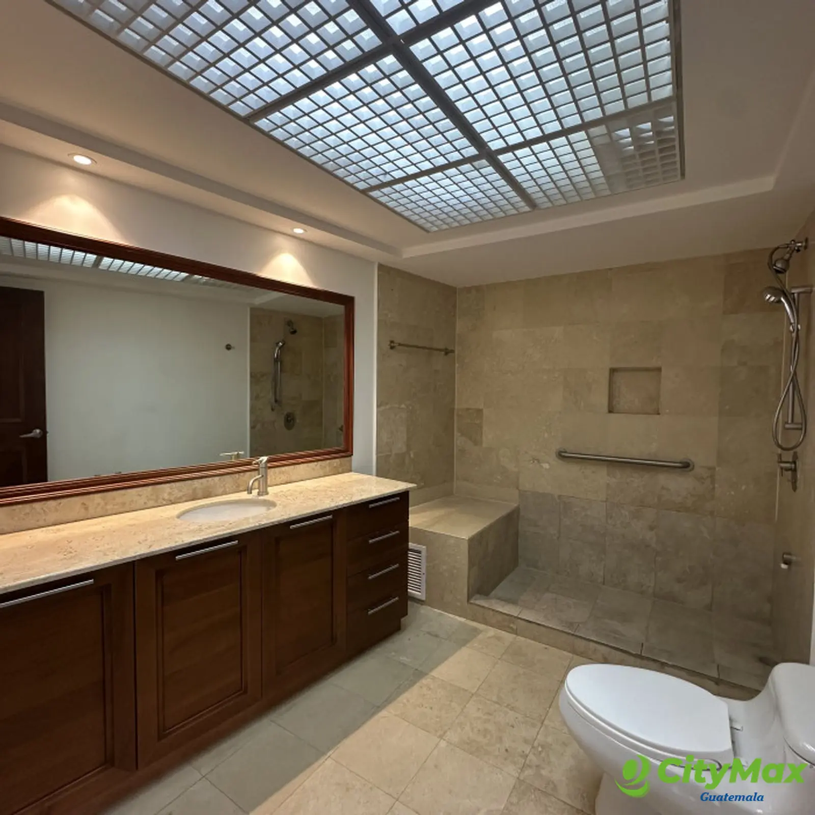 Apartamento en venta Tiffany Zona 10 - foto 11