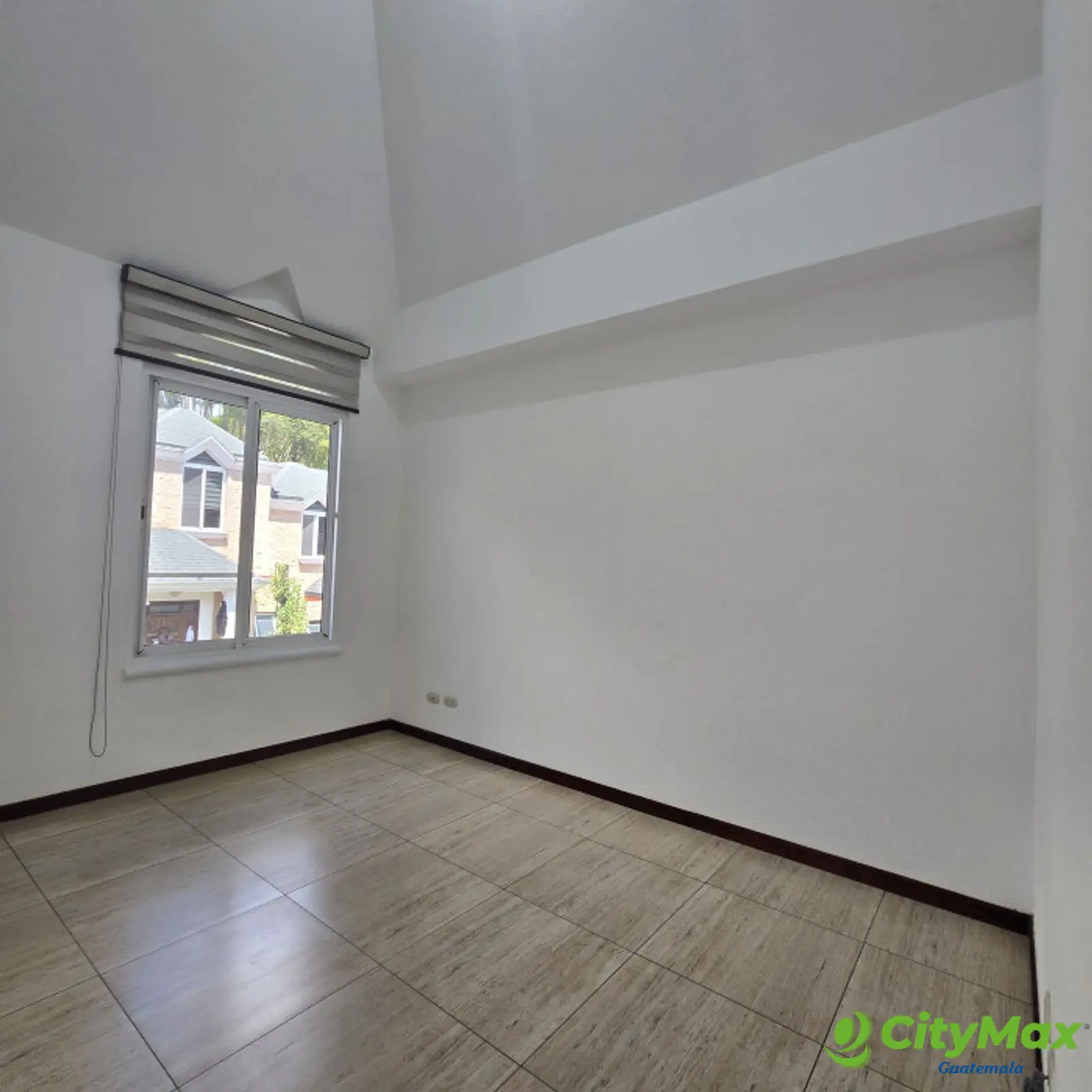 Alquiler hermosa casa en condominio en zona 10 - foto 23