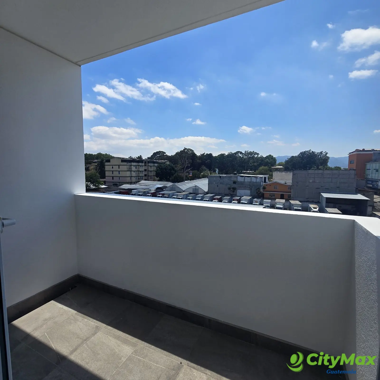 Apartamento en Renta en zona 12 Guatemala - foto 4
