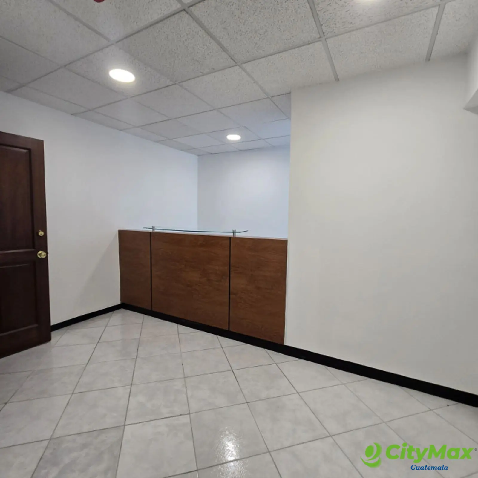 En renta en zona 14 Guatemala Oficina Comercial - foto 17