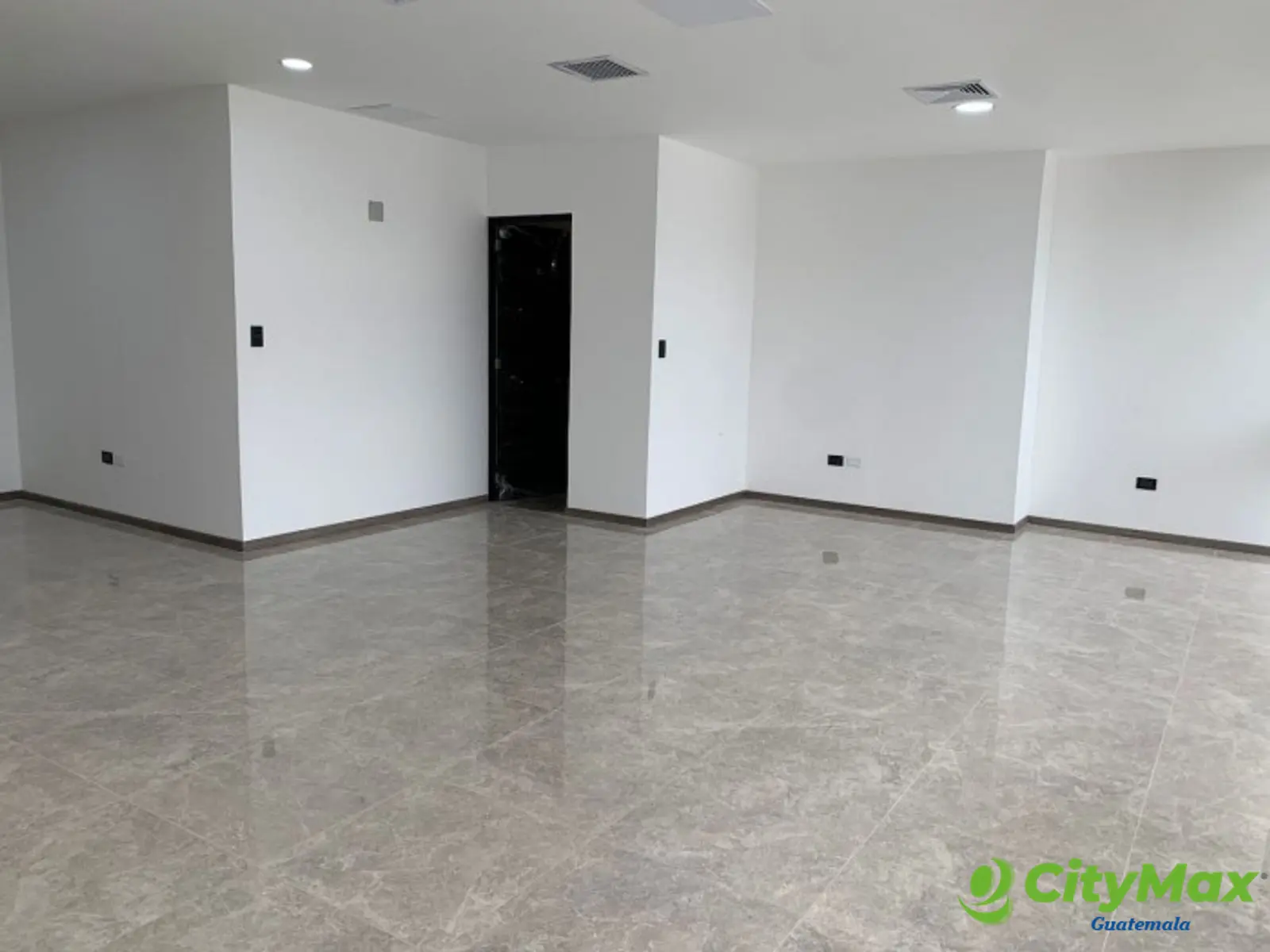 Alquiler de Clínica médica zonas 10 Guatemala - foto 3