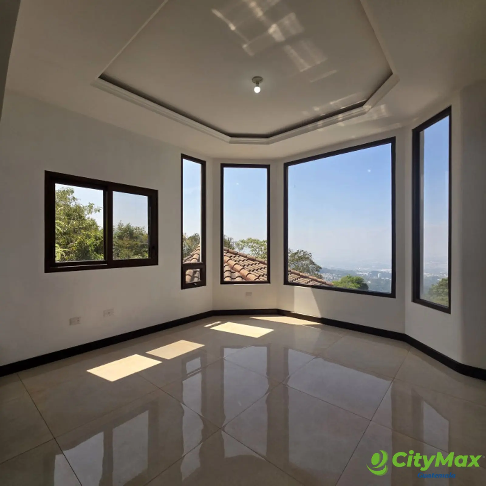 Lujosa casa en venta en Montebello CES Guatemala - foto 8