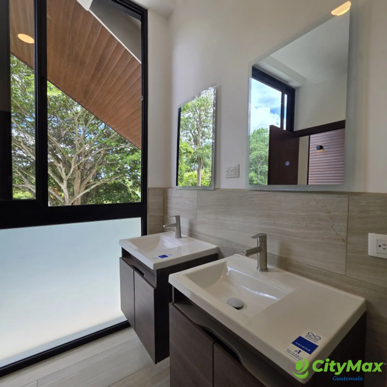 Exclusiva Casa en Venta en Laguna El Pino Guatemala - foto 12