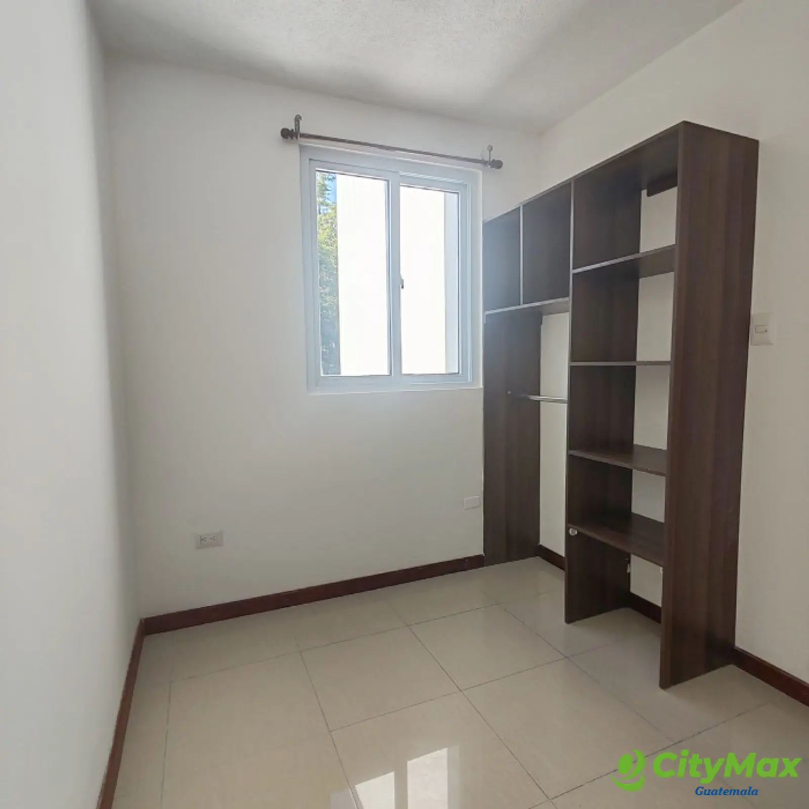 Casa en Venta Hacienda Real zona 16 Para inversión  - foto 6