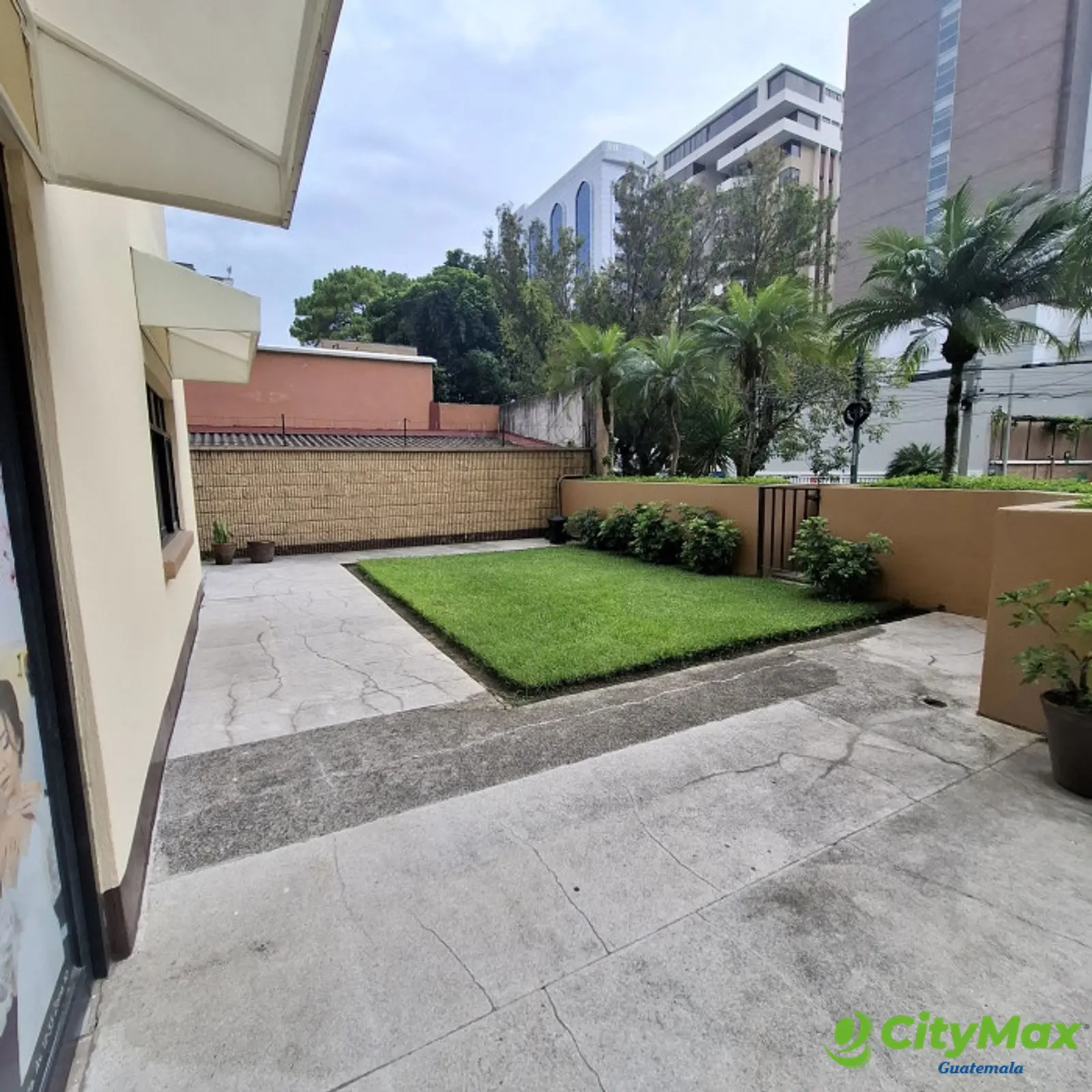 Apartamento- estudio amueblado en alquiler en Zona 10  - foto 14