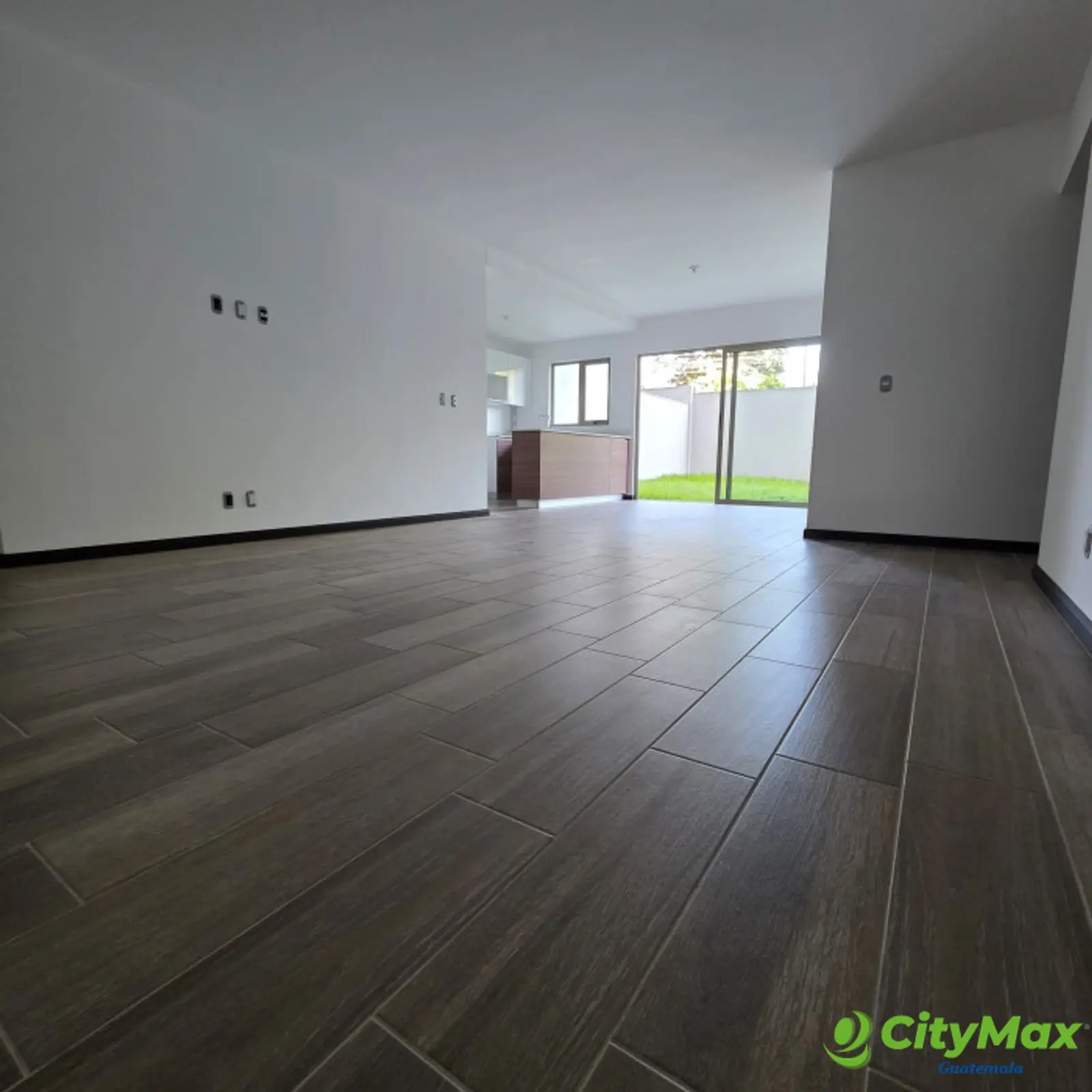 Apartamento con jardin en Venta Zona 14 La Villa - foto 8