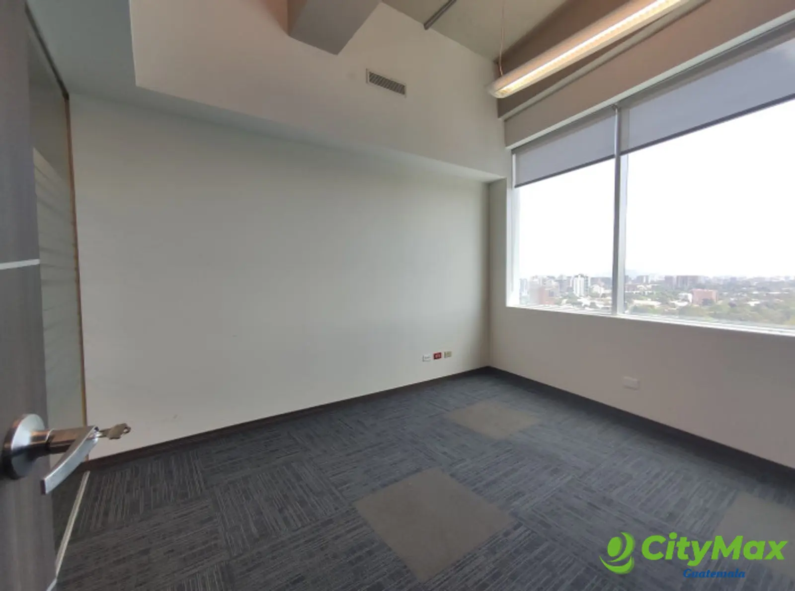 En VENTA OFICINA en Zona Pradera zona 10 Guatemala - foto 24