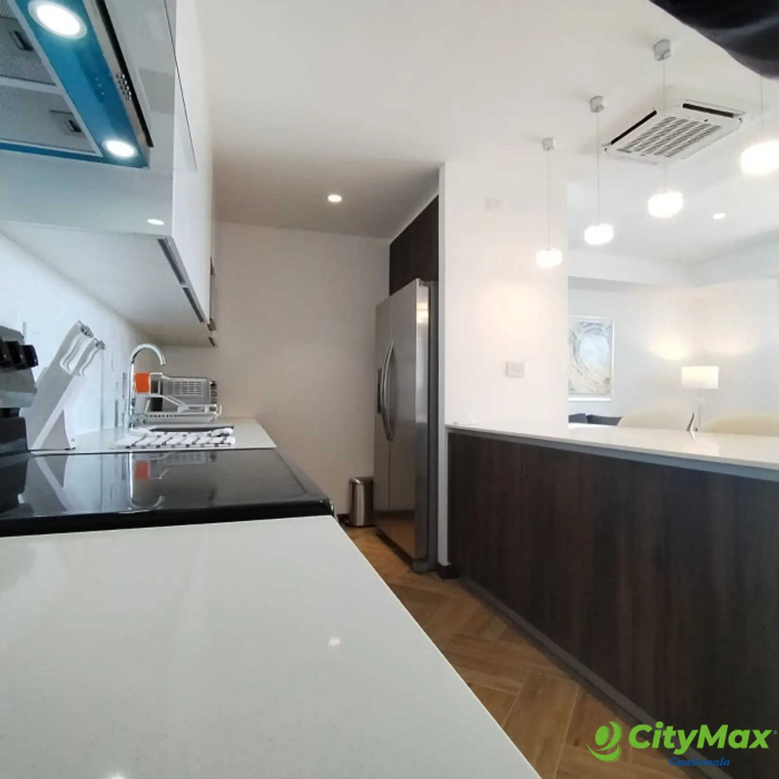 Apartamento Amueblado en Venta o Renta en la Zona 10 - foto 17