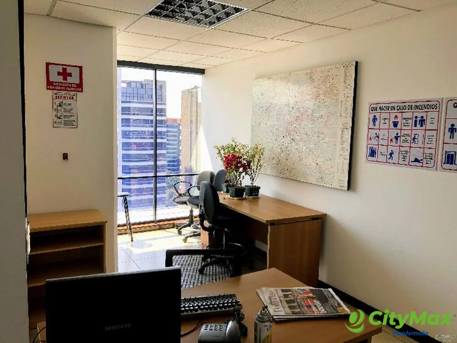 Oficina venta para inversión zona 10 Guatemala - foto 7