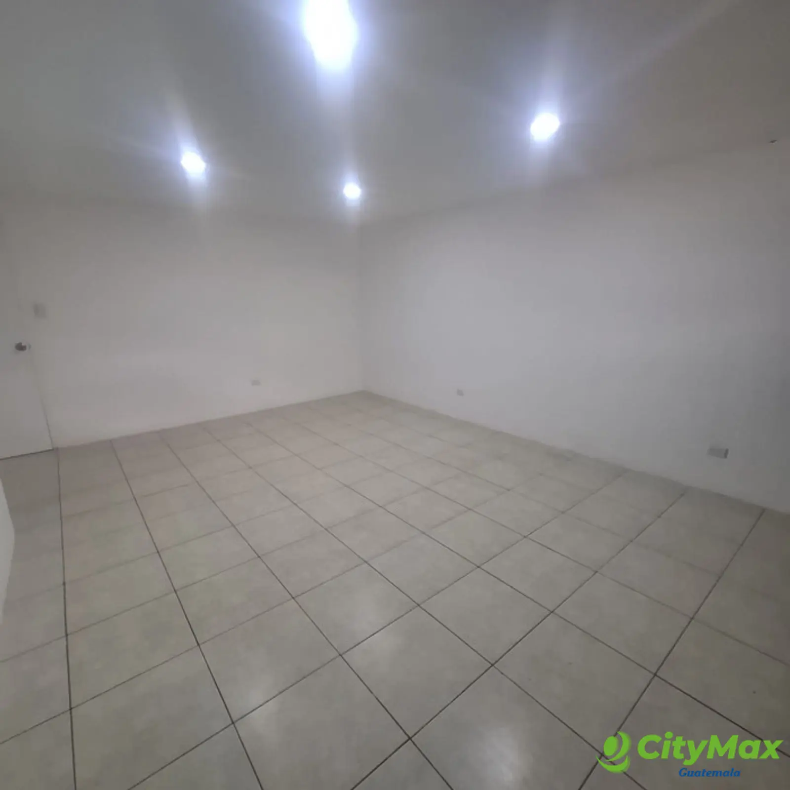 Oficina Comercial en Renta en Zona 10Ciudad de Guatemala - foto 3