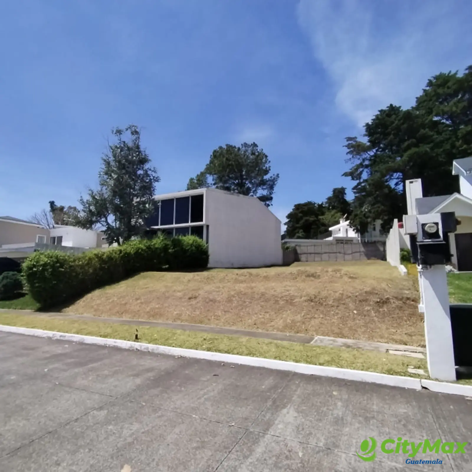 Terreno residencial en venta en La Fontana Fraijanes - foto 3