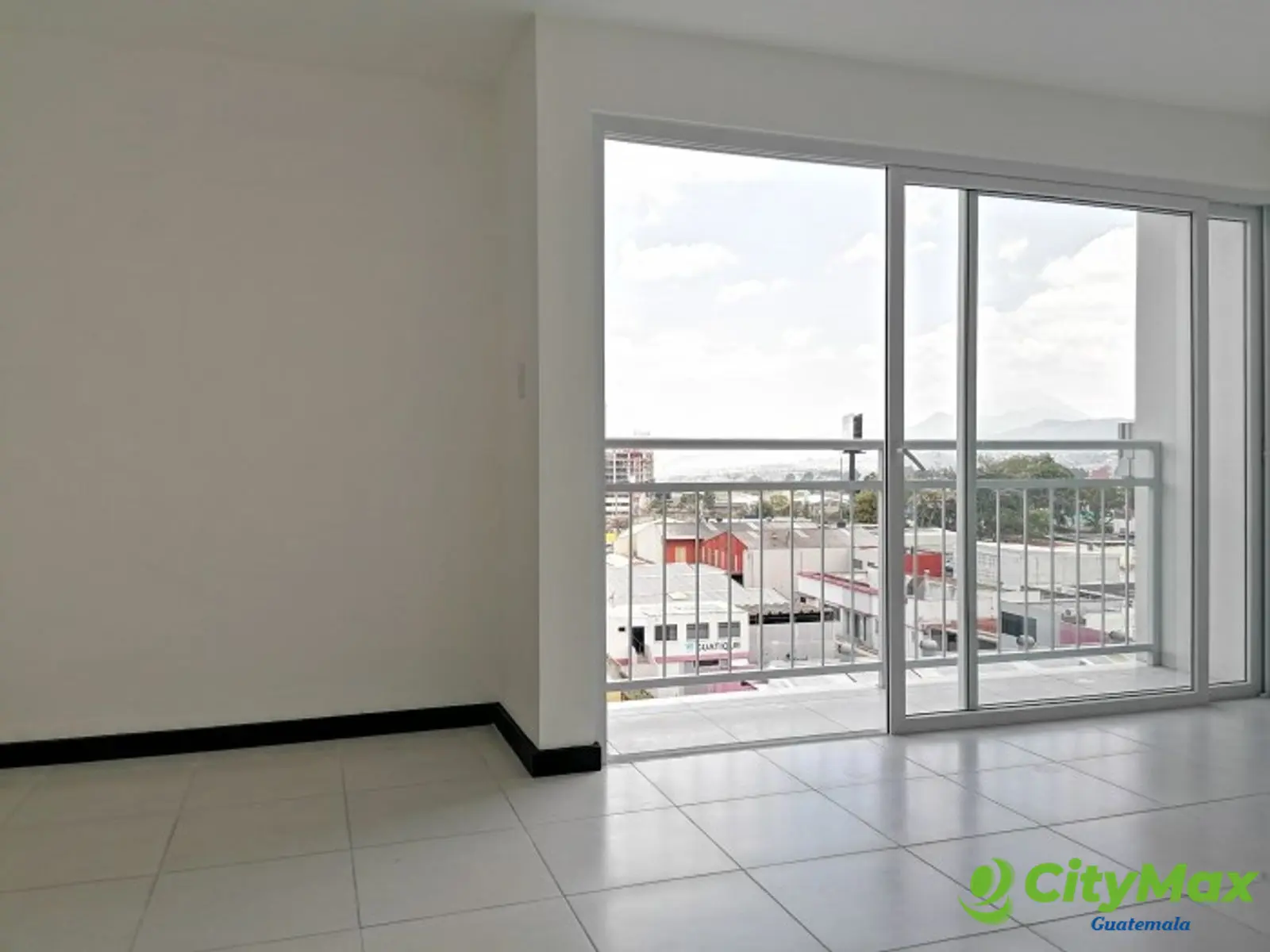 Se alquila Apartamento zona 7 cerca a la Roosevelt - foto 4