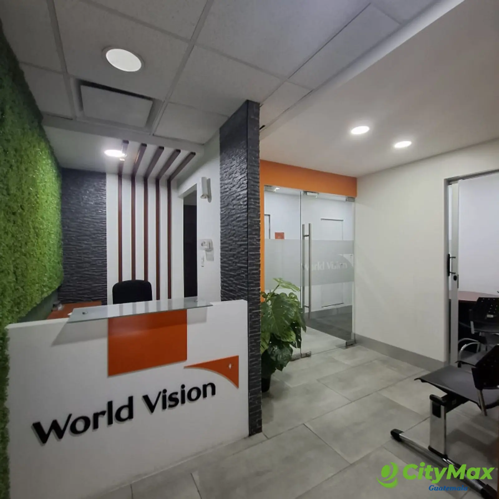 Oficina para inversión en venta en zona 10 Medio nivel - foto 11
