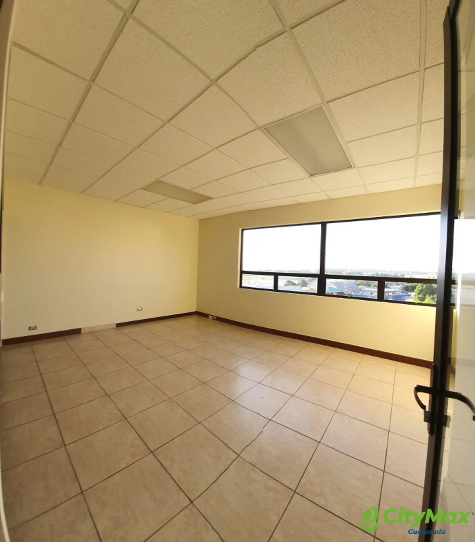 En Renta oficina en Ave. Las Américas zona 13 - foto 7