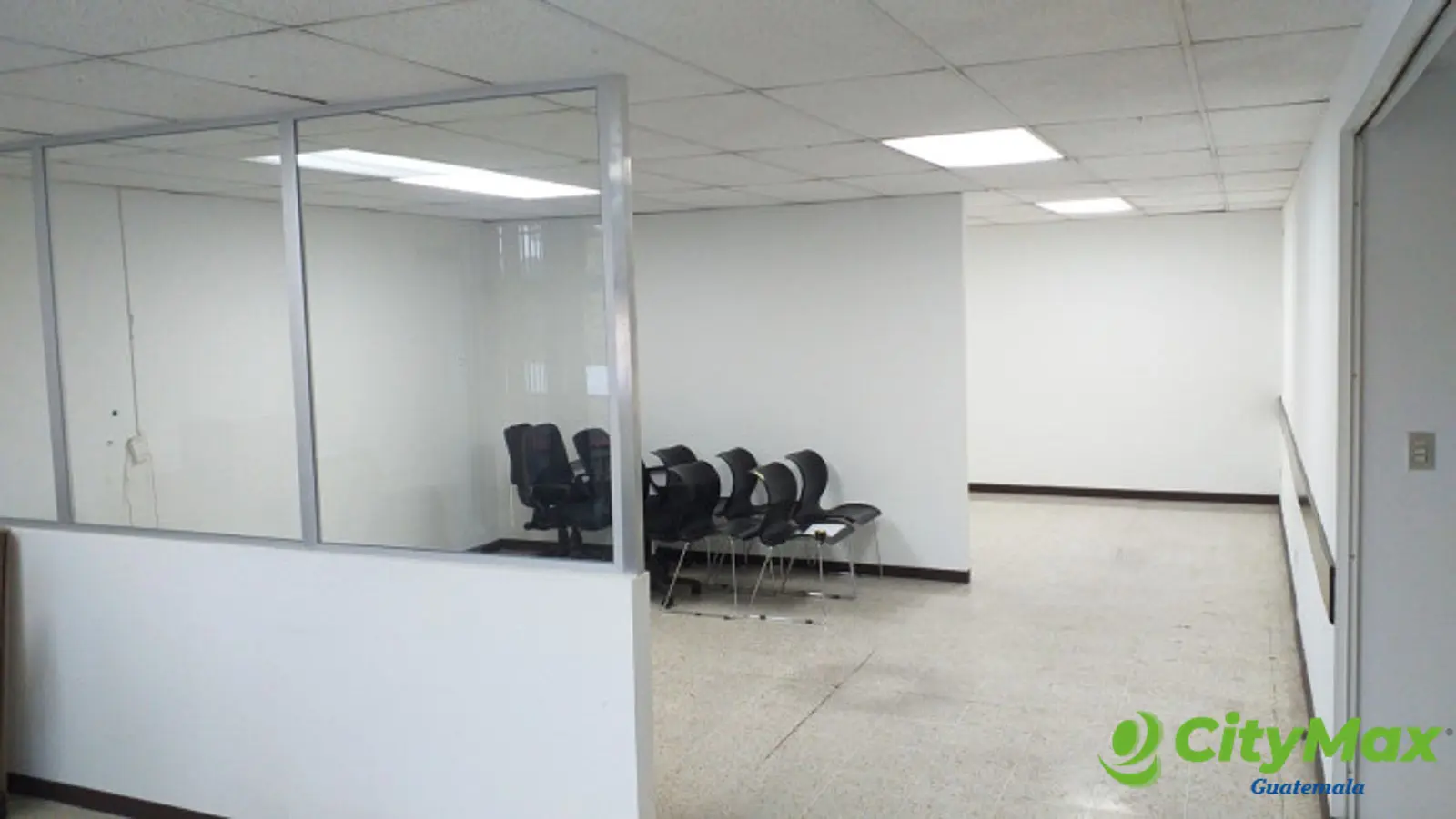 En Renta oficina en Aristos Reforma zona 9 - foto 2