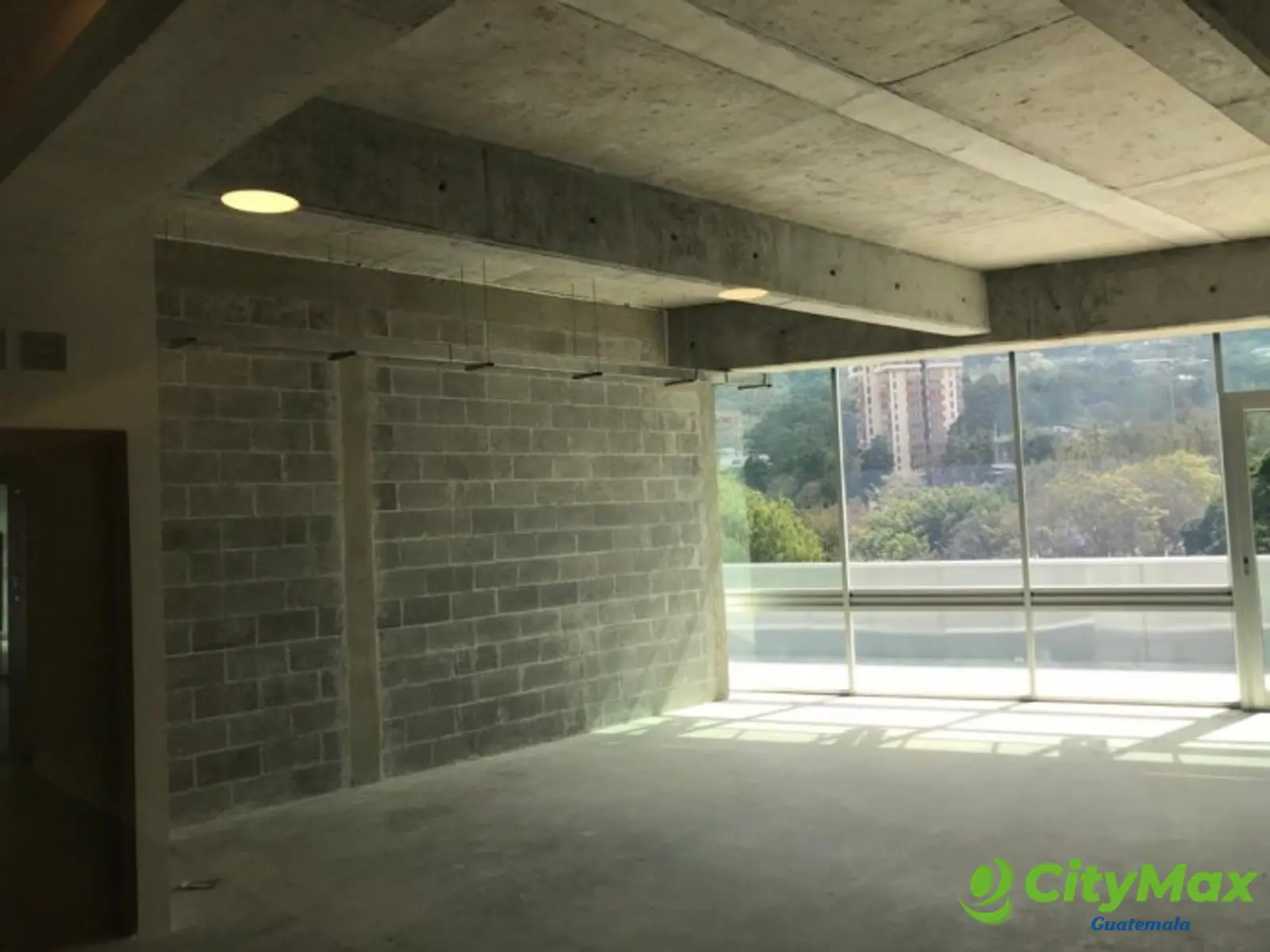 Oficina Renta o Venta Edificio Insigne Z.15 Guatemala - foto 9