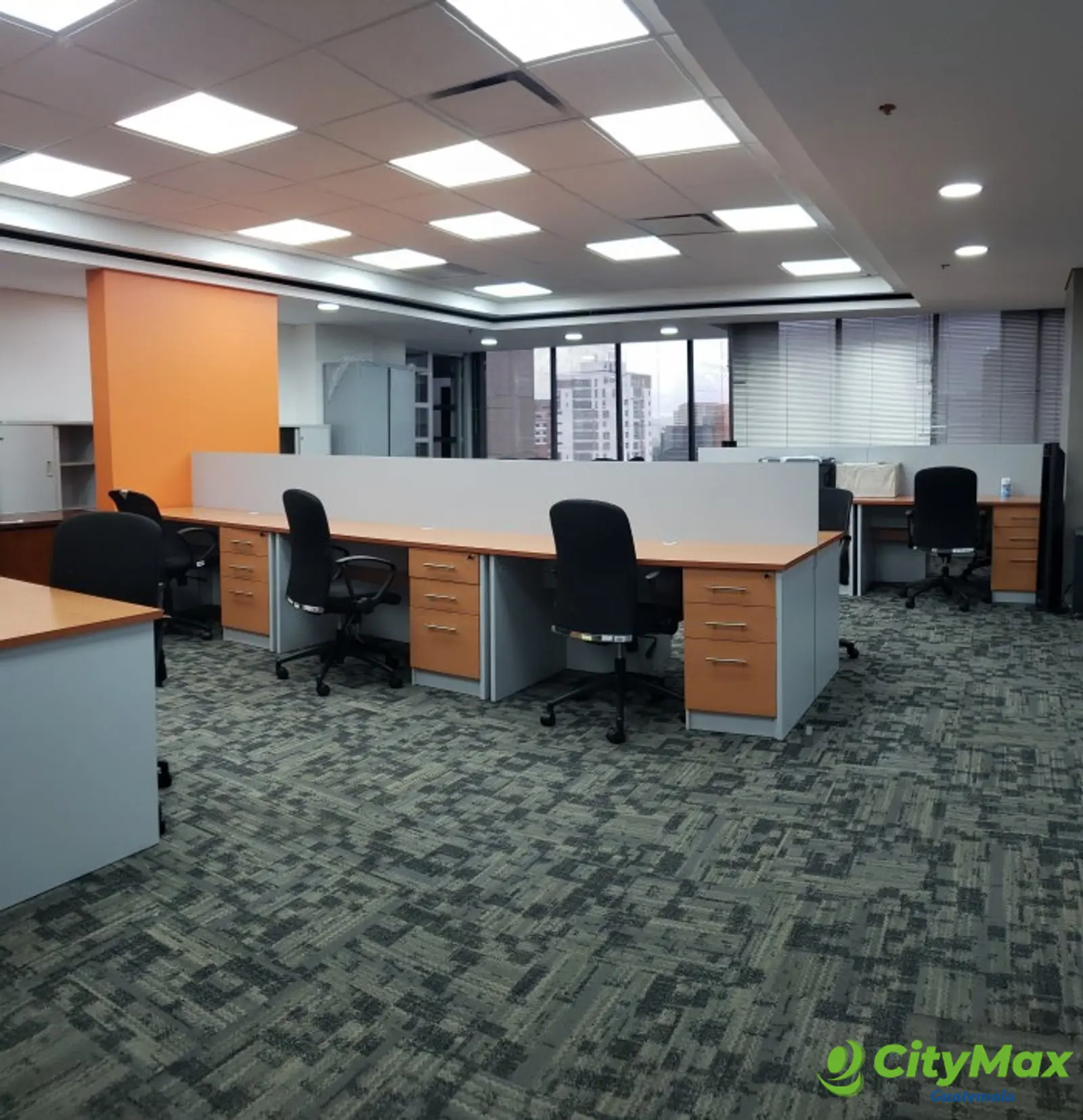Oficina en venta zona 10 NIVEL COMPLETO inversión  - foto 5