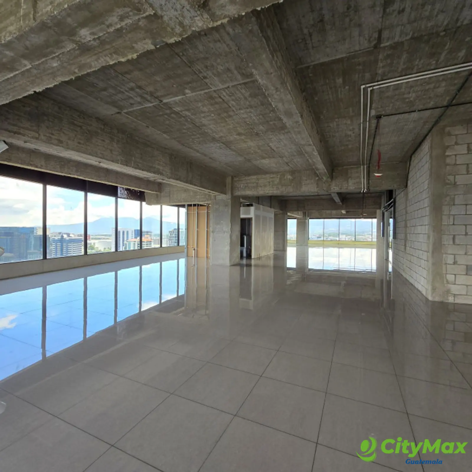 En venta oficinas en Zona 10 Diagonal 6 Guatemala - foto 14