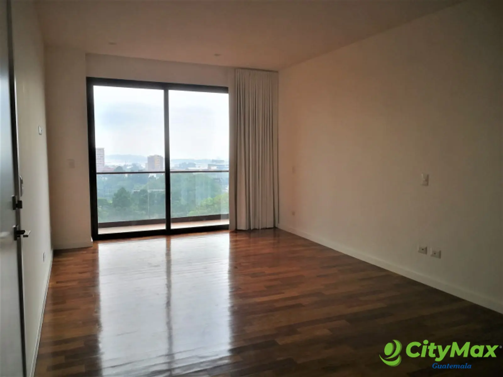 Hermoso Apartamento en renta en zona 10 Guatemala - foto 6