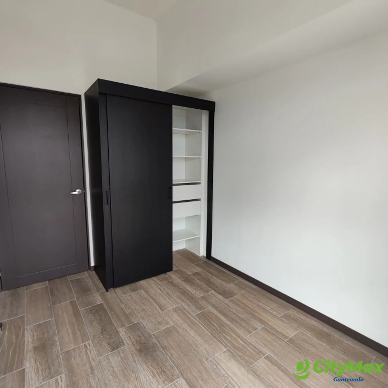 Apartamento de 3 Habitaciones en venta Altaire z.11 - foto 8