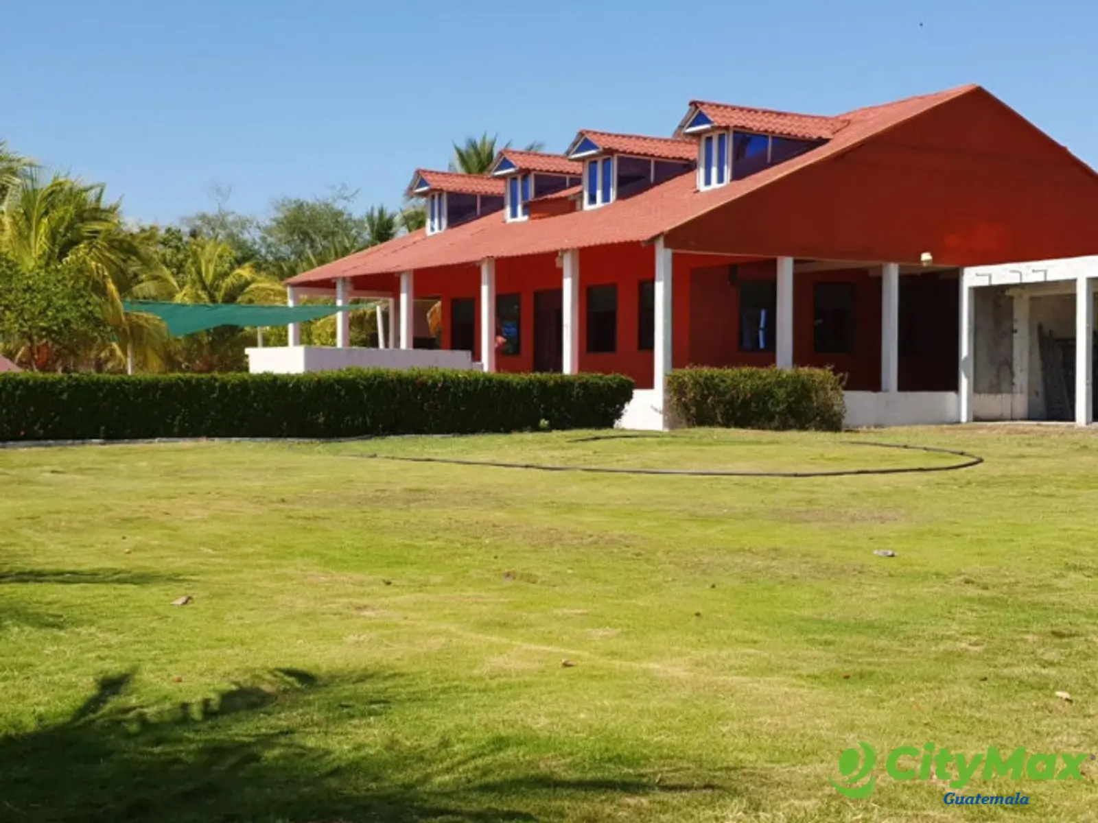 Chalet vacacional en venta y renta en Monterrico - foto 3