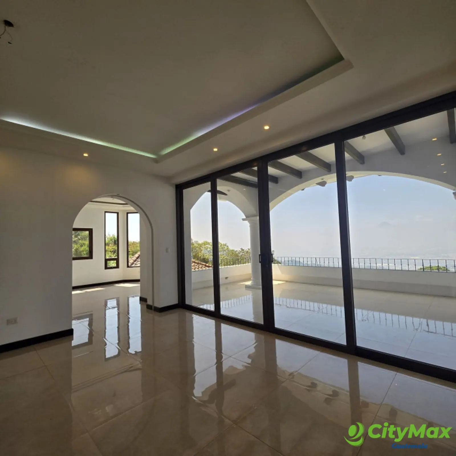 Lujosa casa en venta en Montebello CES Guatemala - foto 13