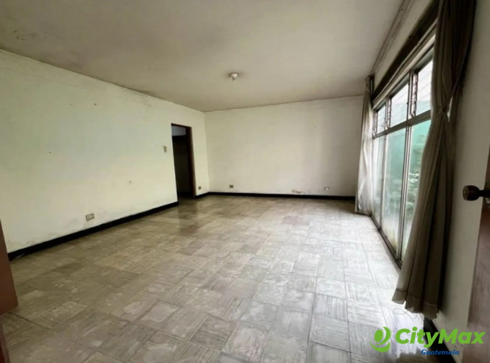 Casa Comercial En Renta Sobre Avenida Las Americas Z 13 - foto 6