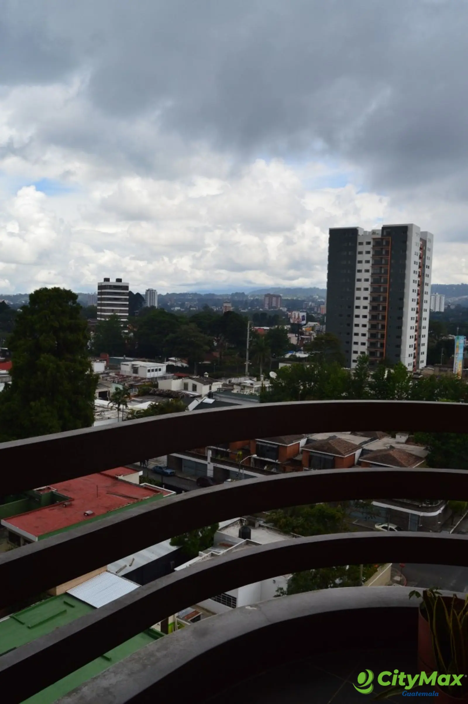 Apartamento amueblado en renta en zona 10 Guatemala - foto 11