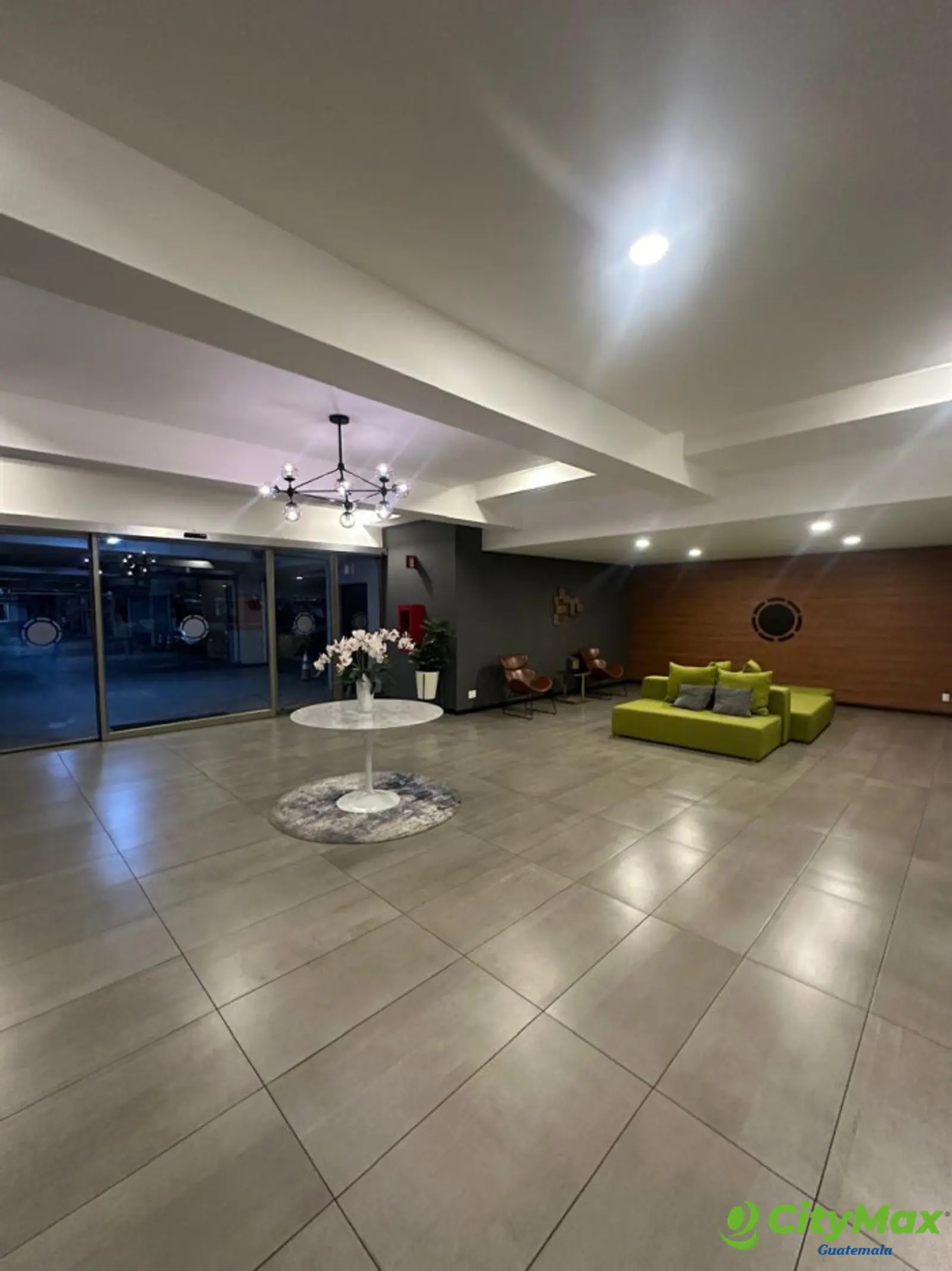 En renta apartamento en Zona 14 Segheria - foto 9