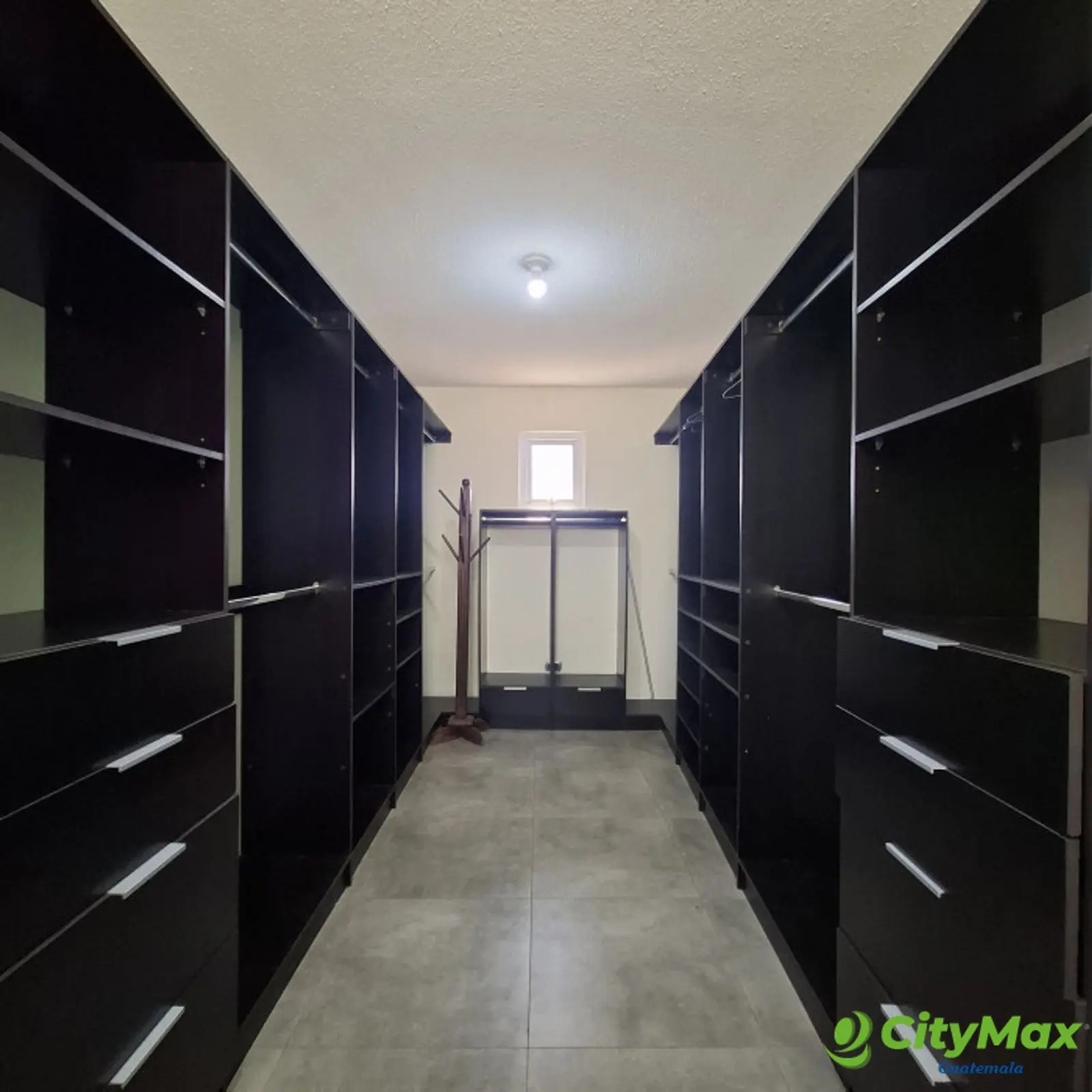 En venta casa de 4 habitaciones en Cañadas del Encinal - foto 15