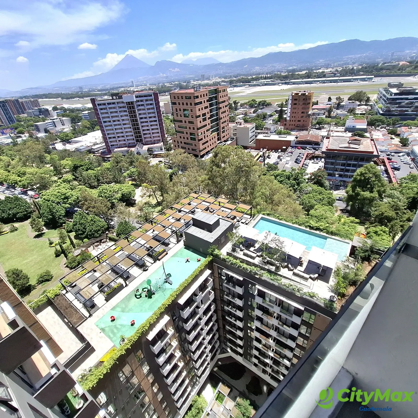 Apartamento Amueblado de 3 Habitaciones en Parque 14 - foto 2