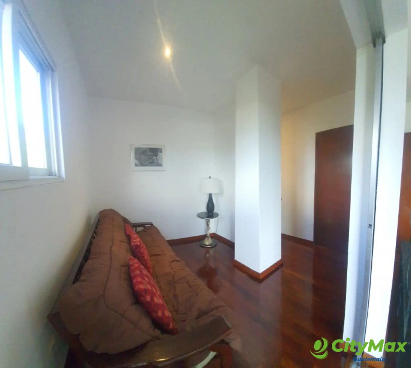 En Renta y Venta Apartamento cercano a Zona 15 - 20221031_103333.jpg