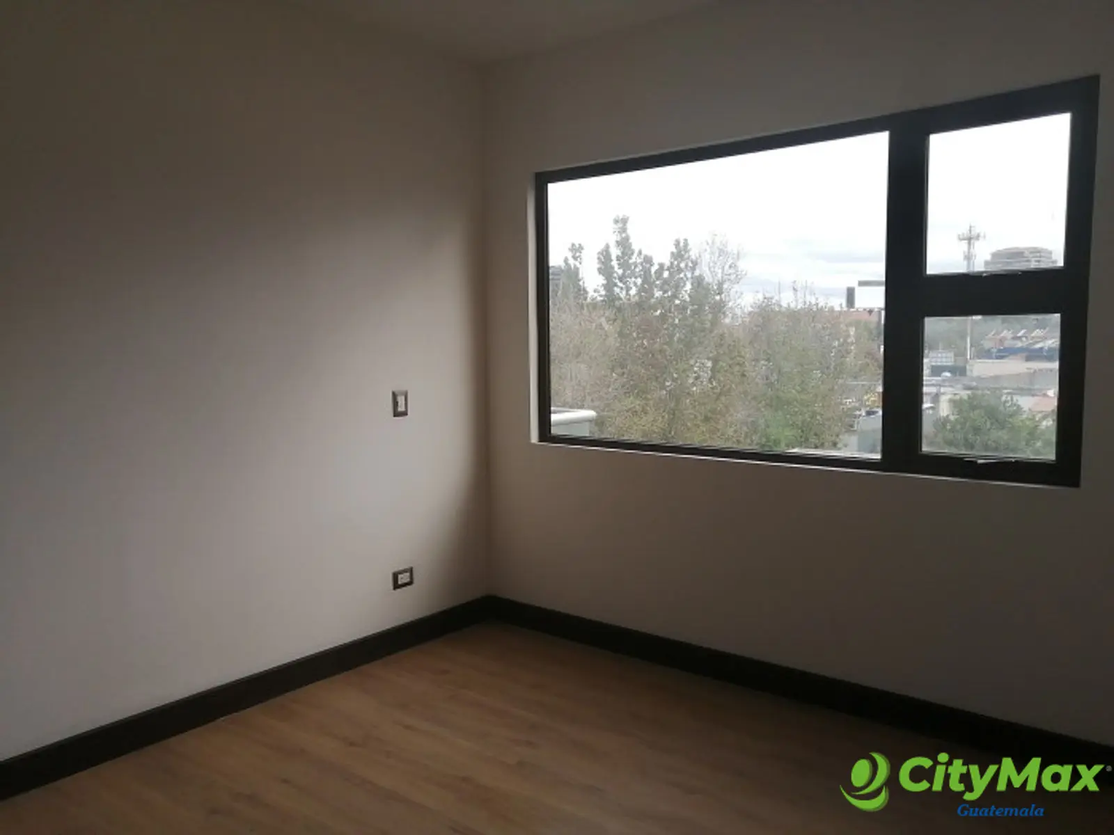 Apartamento en Zona 10 ALQUILER - foto 11