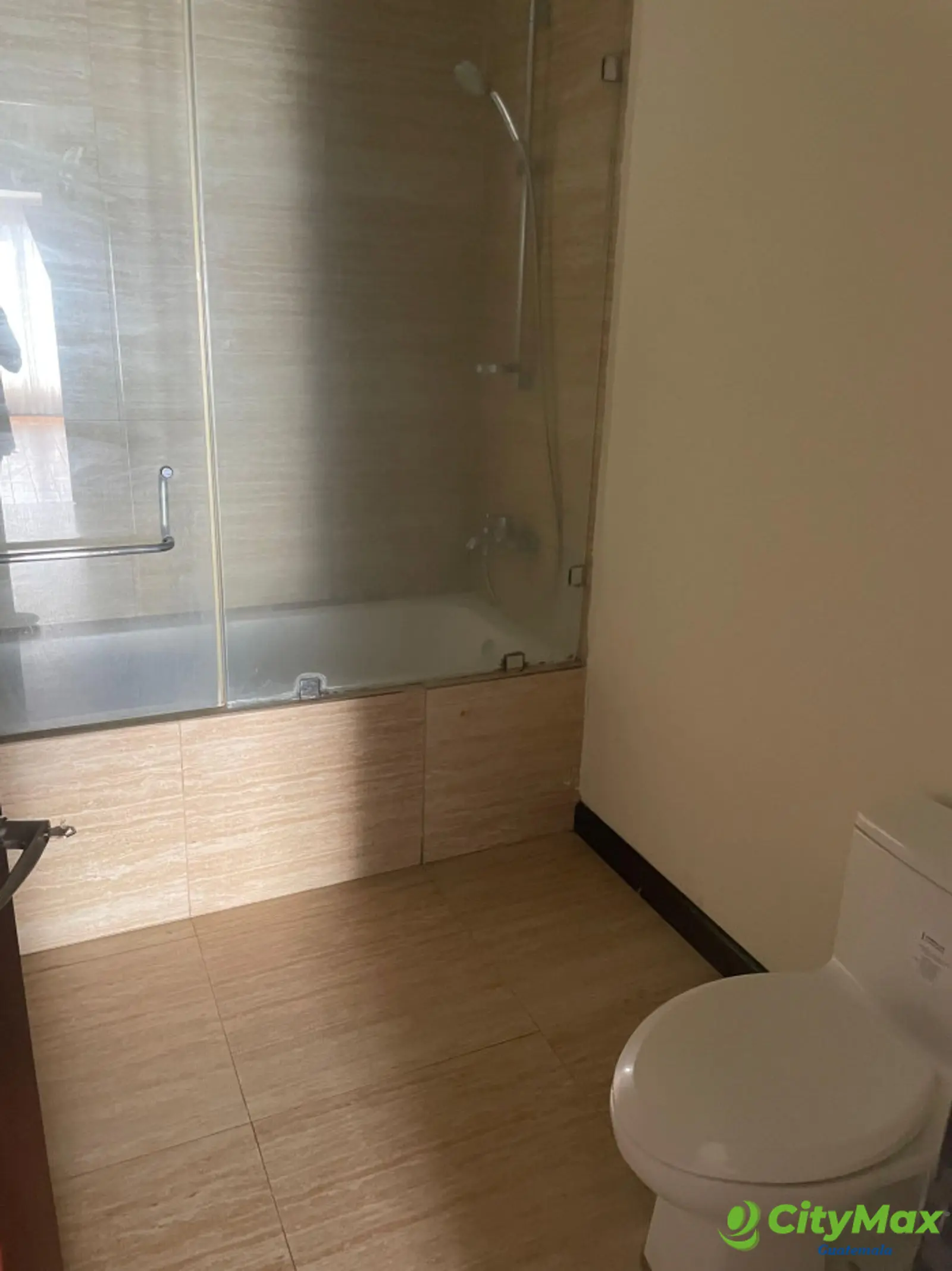 en renta apartamento en la zona 16 la montaña - foto 9