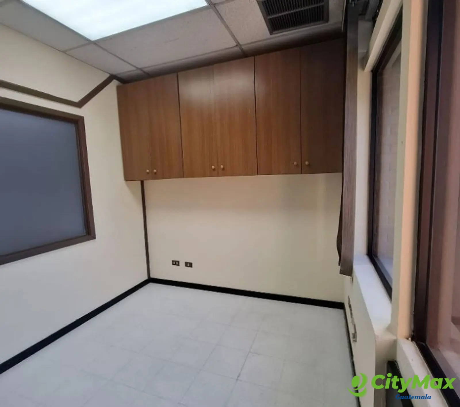 Oficina en Renta en Zona 10 Guatemala | Espacio Comercial - foto 4