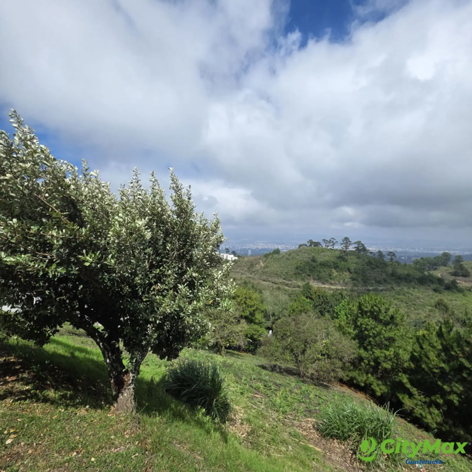Terreno en venta en El Pulté zona 16 Guatemala - foto 5