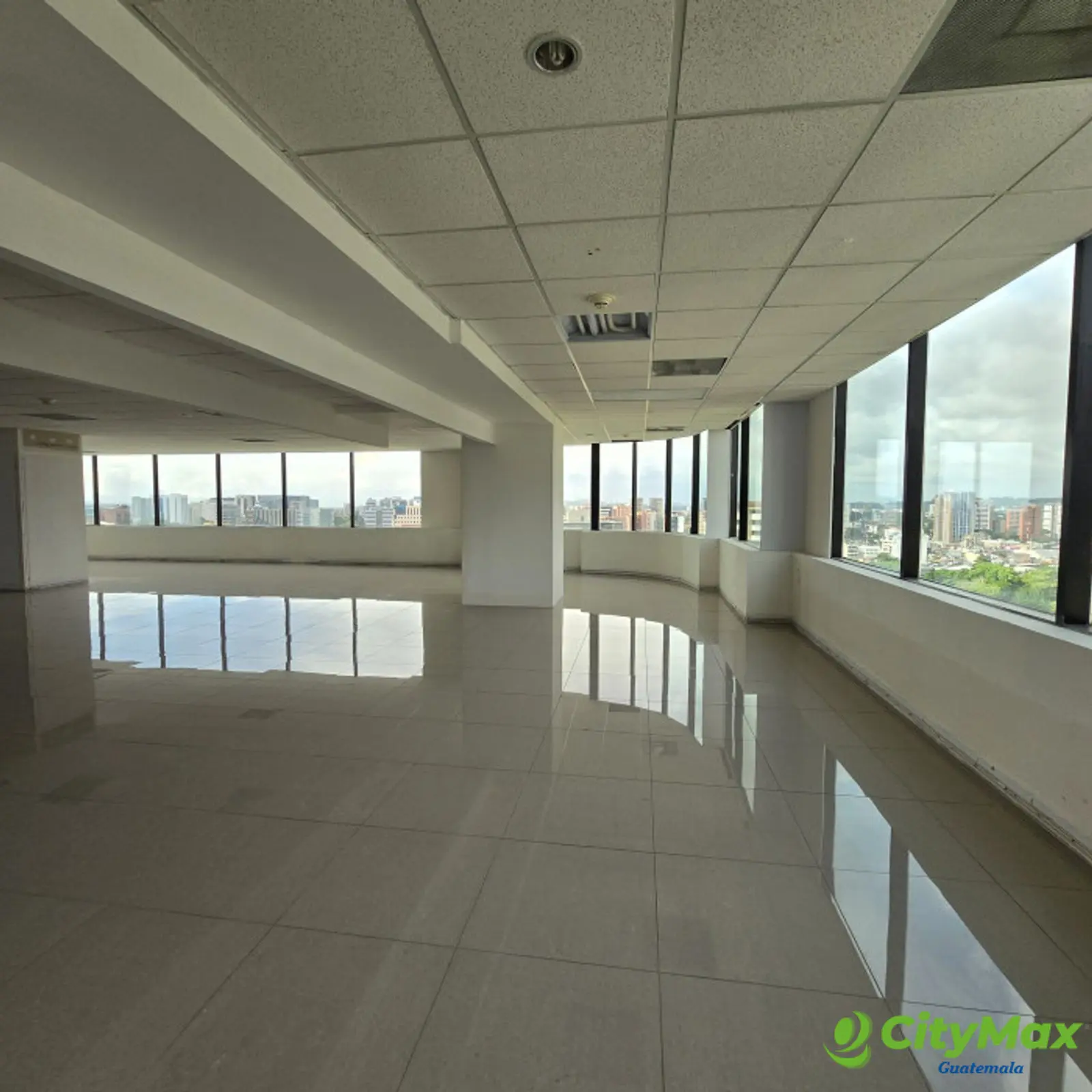 En renta oficina comercial en zona 14 Guatemala - foto 8