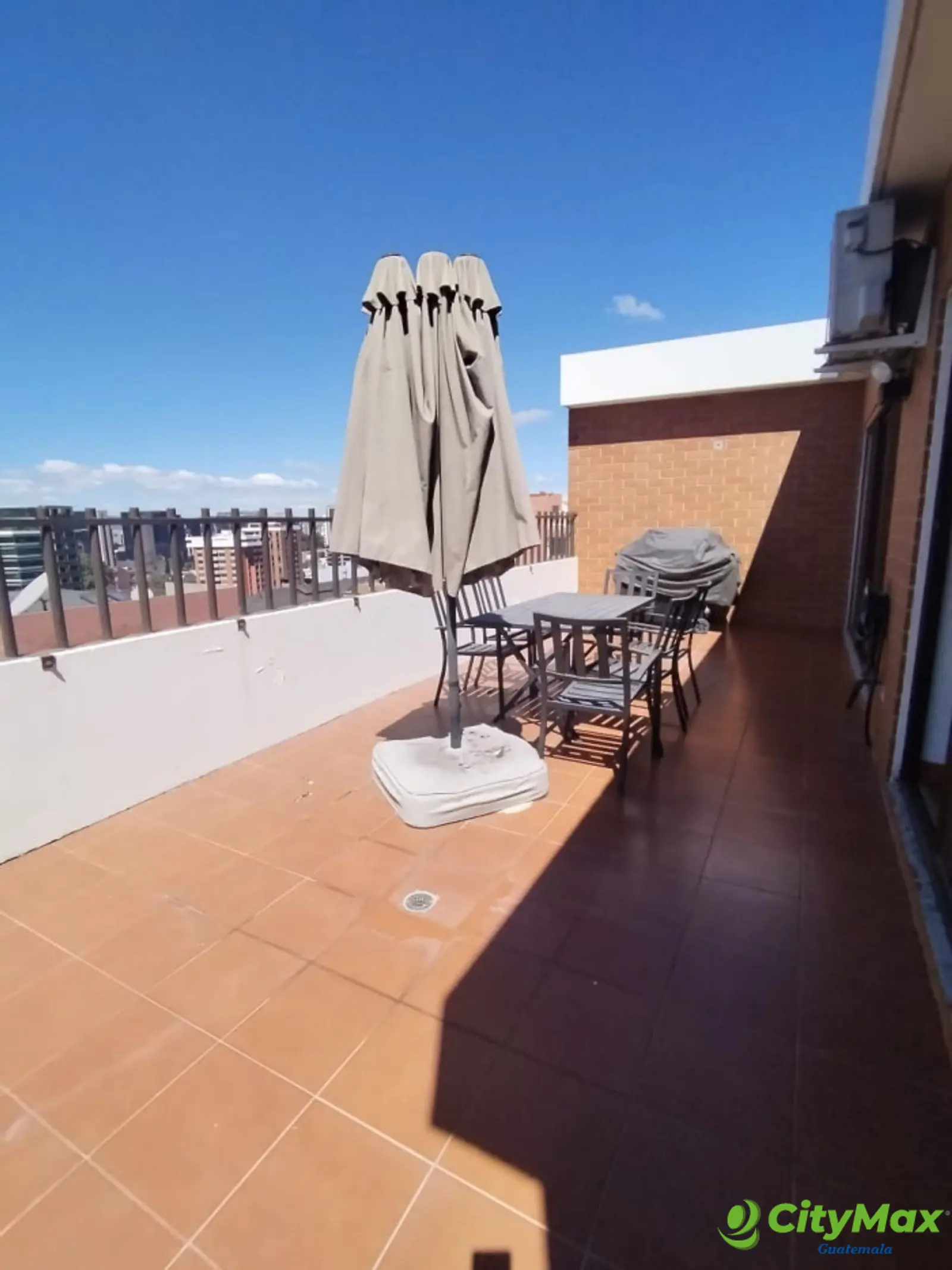 En venta Penthouse zona 10 Guatemala - foto 23
