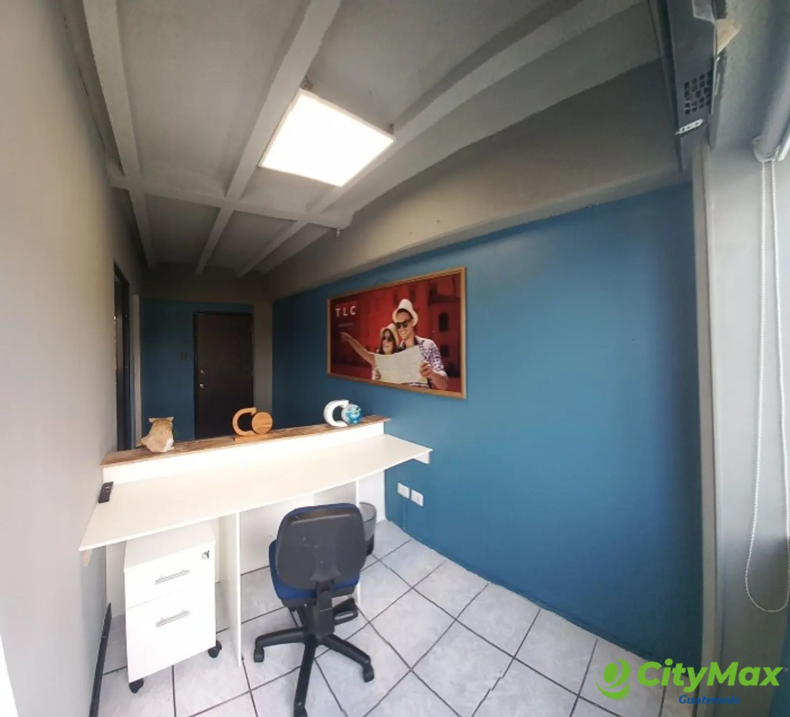 En Venta oficina en Plaza Buró zona 10 Guatemala - oficnia gerencial