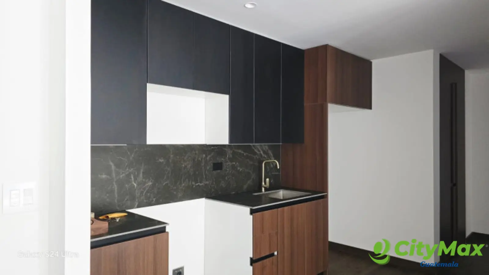 Apartamento en Renta en Zona 10 Ciudad de Guatemala. - foto 3