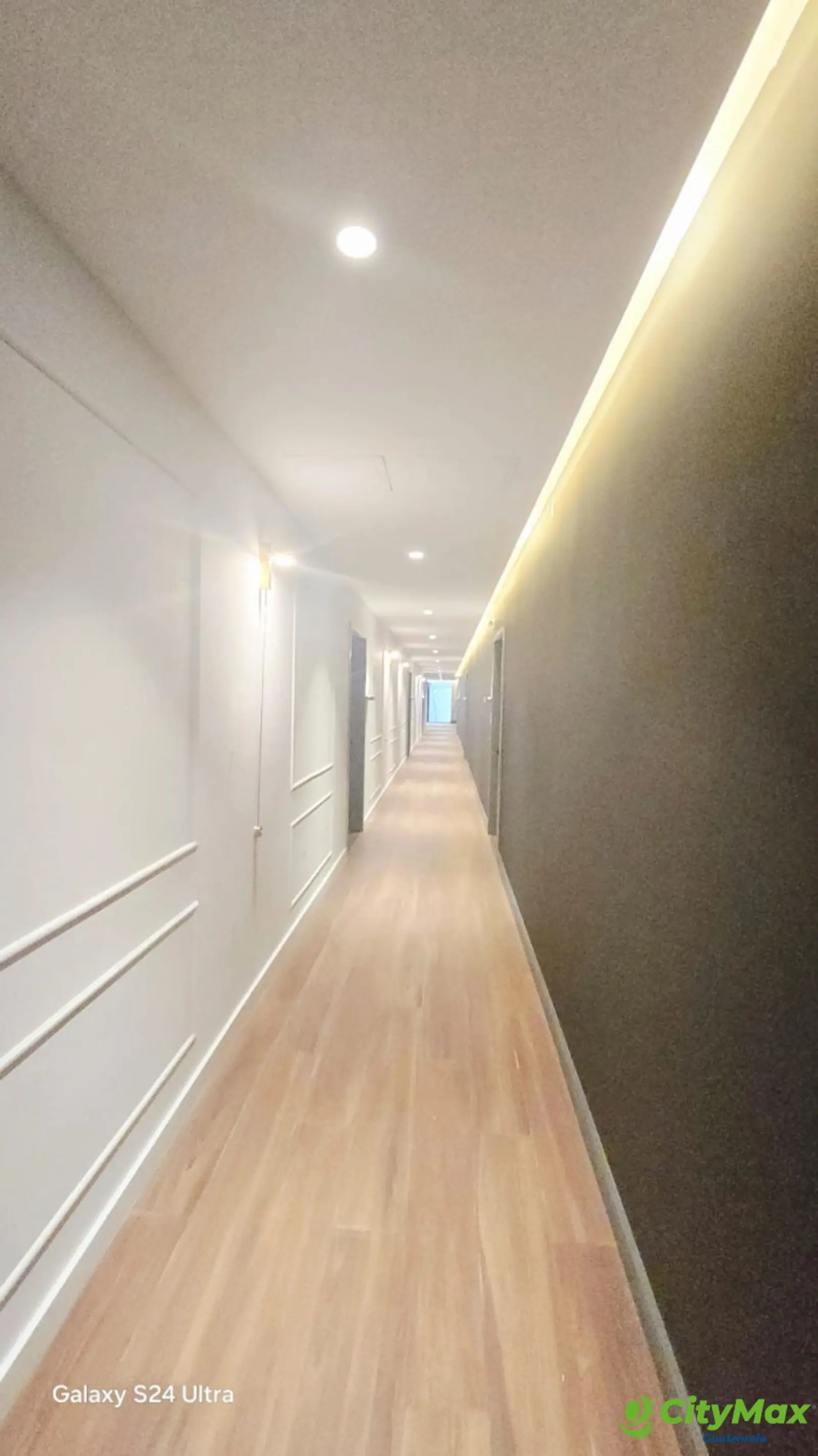 Apartamento en Renta en Zona 10 Ciudad de Guatemala. - foto 5