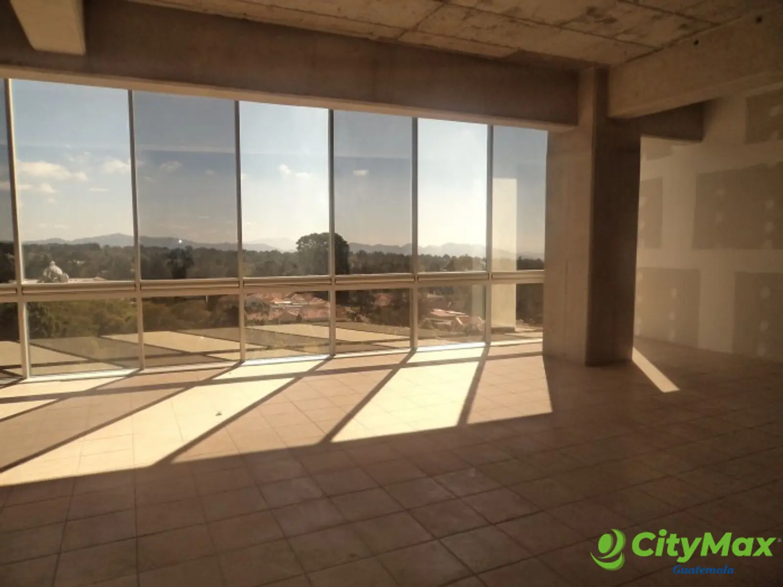 Oficina en alquiler en edificio Carretera a El Salvador - foto 2