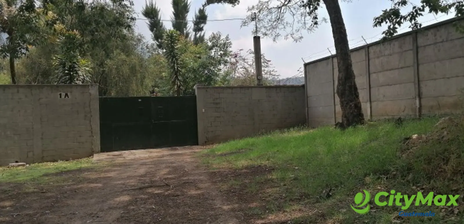 Venta Chalet terreno grande Amatitlan 10000 vrs - foto 3