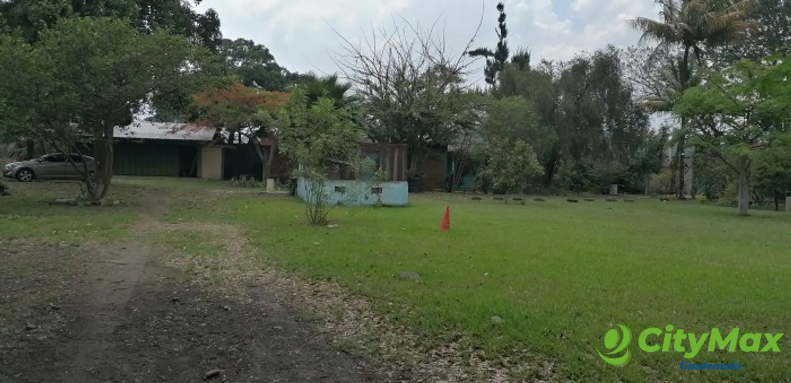 Venta Chalet terreno grande Amatitlan 10000 vrs - foto 2